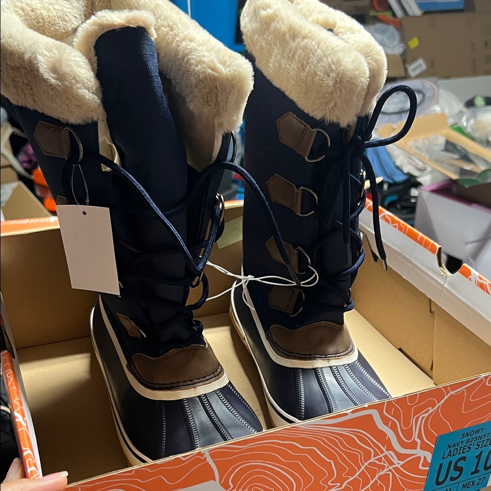 JBU Women's Lace Up Boots - Navy and Brown